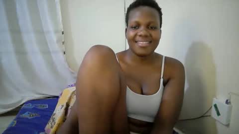 sweet_bella12 online show from November 17, 2025, 9:42 pm