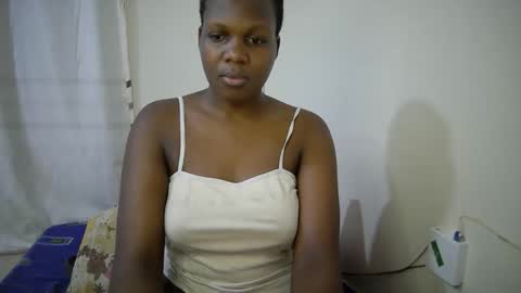 sweet_bella12 online show from November 27, 2025, 8:22 pm