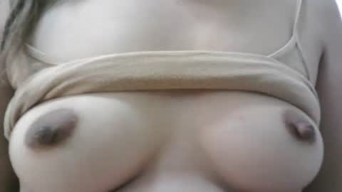 sweet_berries88 online show from April 21, 2026, 6:31 am