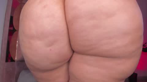 Snapshot of sweet_booty1 chatting on April 29, 2026, 6:03 pm Chelsy online show from April 29, 2026, 6:03 pm