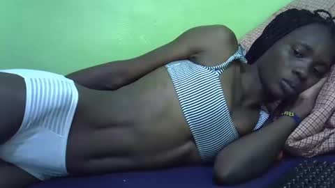 sweet_candie01 online show from October 7, 2025, 6:21 am