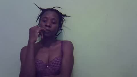 sweet_candie01 online show from November 21, 2025, 2:38 pm