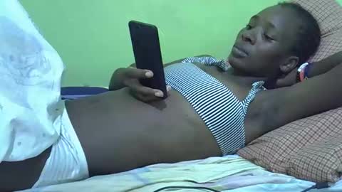 sweet_candie01 online show from December 14, 2025, 11:37 am