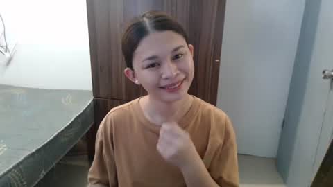 sweet_cassyxx online show from April 9, 2026, 2:33 am