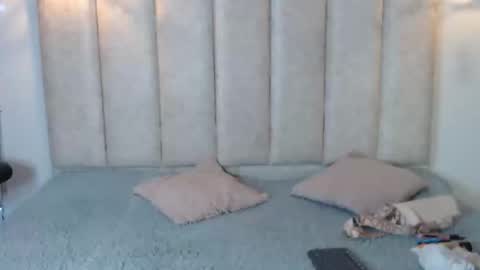 sweet celeste online show from November 27, 2025, 4:47 am