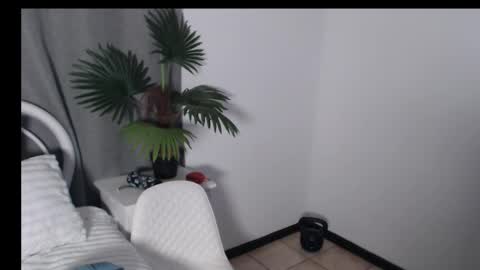 Chantelle online show from November 27, 2025, 8:33 pm