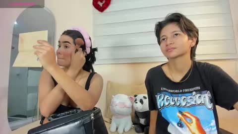 sweet_couples1 online show from December 27, 2024, 7:46 pm