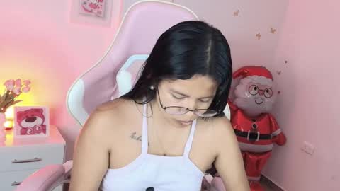 sweet_dania_ online show from March 2, 2026, 9:27 am