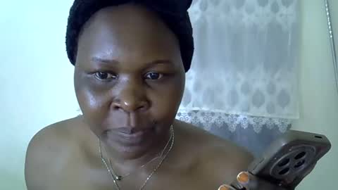 sweet_dori33 online show from May 16, 2026, 3:03 am