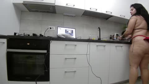 Snapshot of sweet_ella chatting on December 25, 2024, 7:34 pm online show from December 25, 2024, 7:34 pm