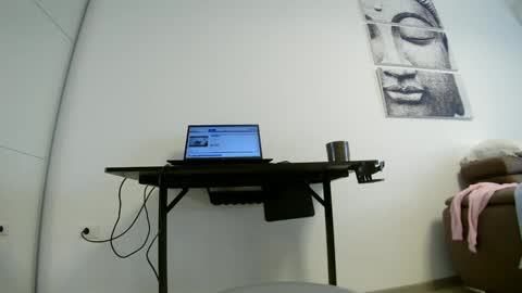 Snapshot of sweet_ella chatting on March 8, 2025, 9:06 am online show from March 8, 2025, 9:06 am