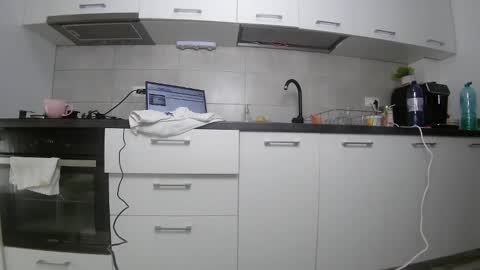 Snapshot of sweet_ella chatting on March 12, 2025, 7:13 am online show from March 12, 2025, 7:13 am