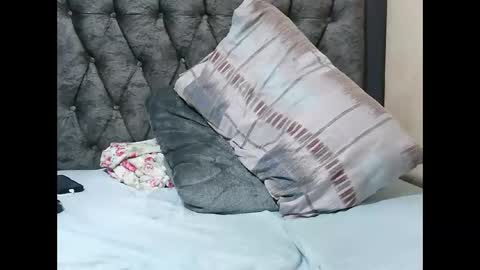 Ellam online show from February 5, 2026, 8:02 pm