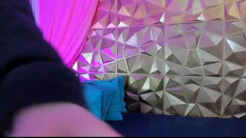  emmili  online show from January 13, 2025, 6:16 pm