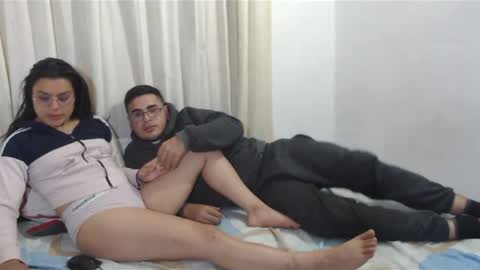 sweet_fantasy_couple online show from January 19, 2025, 12:49 am