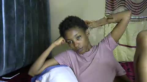 sweet_freaky online show from April 18, 2026, 7:07 pm