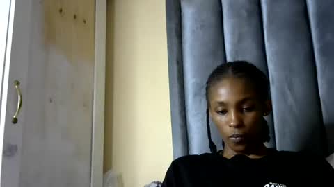 sweet_freaky online show from July 9, 2026, 8:13 pm