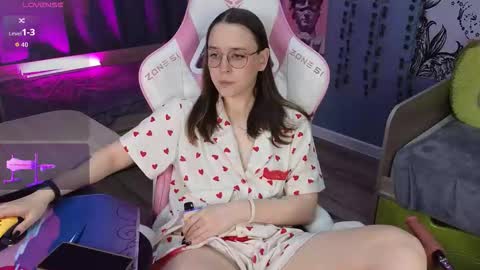 Alice online show from October 26, 2025, 3:12 am