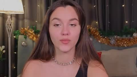 Im Mia.LOVELY PATTERNS 100  120  160  200 my toy buzzes from 2 tip online show from January 7, 2026, 8:33 pm