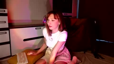 Molly online show from December 18, 2025, 3:12 am