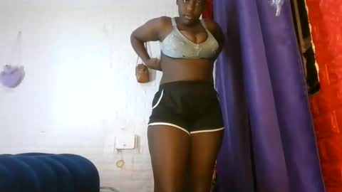 Snapshot of sweet_hennessey chatting on May 23, 2026, 9:08 pm sweet_hennessey online show from May 23, 2026, 9:08 pm