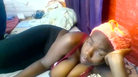 Snapshot of sweet_hennessey chatting on June 11, 2026, 6:44 am sweet_hennessey online show from June 11, 2026, 6:44 am