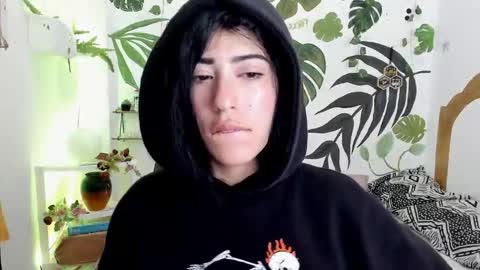 Dahnna online show from October 11, 2025, 7:51 am