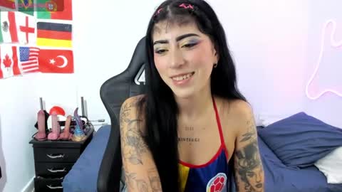 Snapshot of sweet_joint_girl chatting on July 4, 2026, 4:40 am Dahnna online show from July 4, 2026, 4:40 am