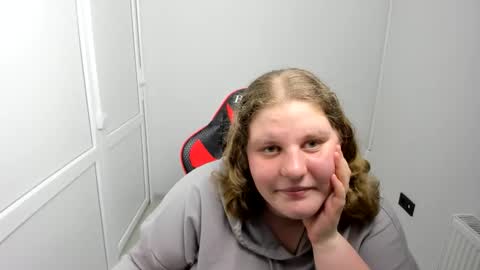 Snapshot of sweet_karla_la chatting on May 26, 2026, 2:24 pm Karla online show from May 26, 2026, 2:24 pm