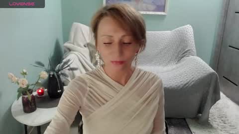 Helen online show from September 10, 2025, 6:13 am