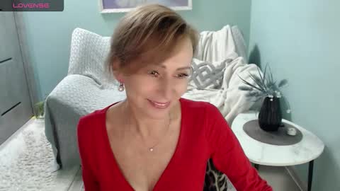 Helen online show from September 18, 2025, 4:47 am