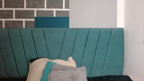 sweet_kitty_05 online show from April 15, 2026, 12:50 am