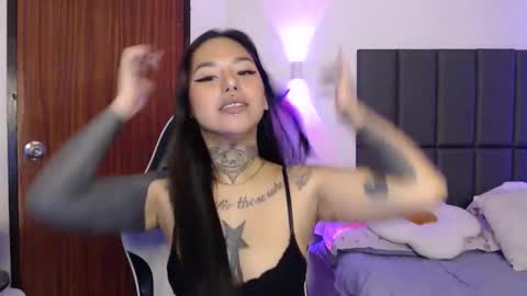 sweet_kittykatya online show from October 14, 2025, 5:14 pm