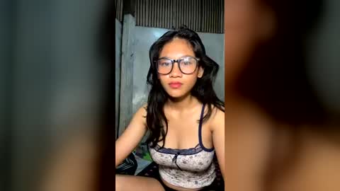 sweet kwenie online show from June 24, 2026, 6:51 pm