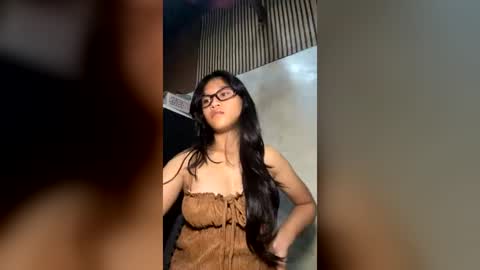 sweet kwenie online show from June 26, 2026, 12:09 pm