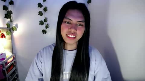 sweet_kyline69 online show from September 28, 2025, 9:14 am