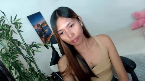 Snapshot of sweet_lady14 chatting on March 11, 2025, 4:43 am sweet_lady14 online show from March 11, 2025, 4:43 am