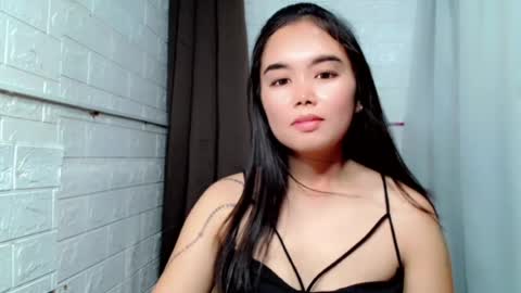 LAIKA online show from July 4, 2026, 1:23 am
