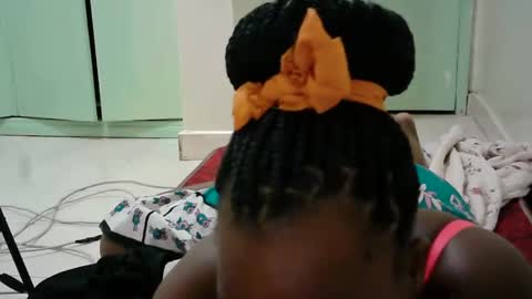 sweet_lilianah online show from February 4, 2025, 3:54 am