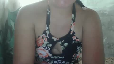 Snapshot of sweet_lily0613 chatting on February 8, 2025, 8:42 am sweet_lily0613 online show from February 8, 2025, 8:42 am