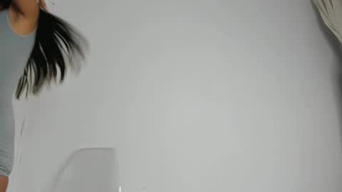 sweet_litle online show from March 15, 2026, 5:13 am