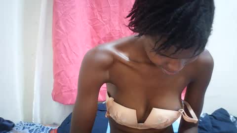 Liz online show from June 29, 2026, 12:39 am
