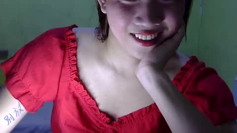 Snapshot of sweet_luna_26 chatting on October 16, 2025, 10:49 am Sweet online show from October 16, 2025, 10:49 am
