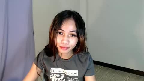 Snapshot of sweet_maleia69 chatting on February 13, 2025, 8:38 am Maleia online show from February 13, 2025, 8:38 am