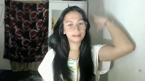 Marie online show from March 24, 2026, 12:32 pm