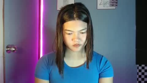 sweet_mary_onboard online show from May 18, 2026, 1:28 pm