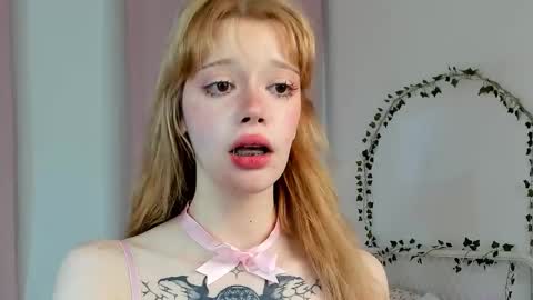 Melissa. Join me on Fansly link in social medias online show from March 4, 2026, 9:21 pm