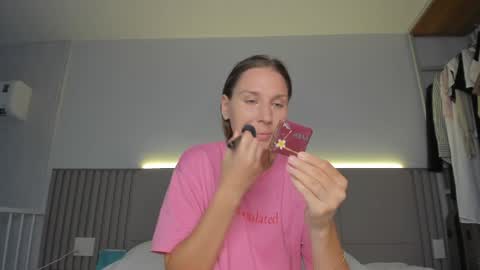 Sofi online show from April 15, 2026, 2:07 am