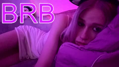 sweet_mol1y online show from November 13, 2025, 3:16 am