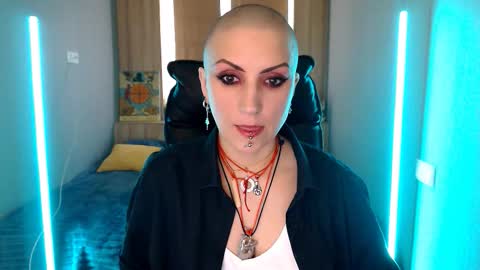 sweet_n_strong online show from March 25, 2026, 11:38 am